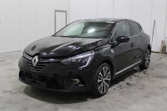 krockskadad bil auto Renault Clio  2021/2
