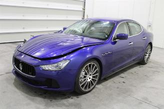 krockskadad bil auto Maserati Ghibli  2016/8