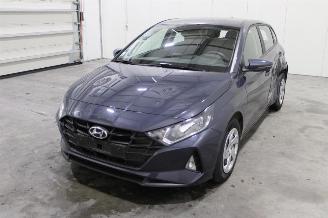 Damaged car Hyundai I-20 i20 2022/6
