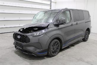 Vrakbiler auto Ford Transit  2025/10