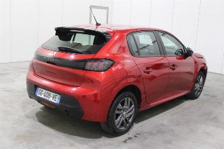 Peugeot 208  picture 3