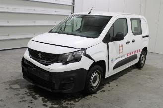 skadebil auto Peugeot Partner  2020/11
