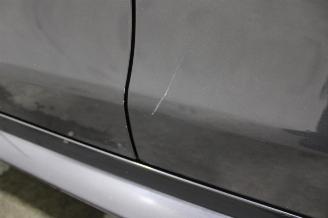 Jaguar XE  picture 7