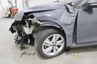 Volkswagen Golf  picture 5