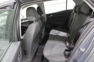 Volkswagen Golf  picture 12