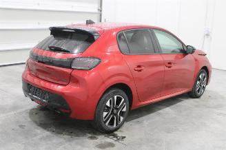 Peugeot 208  picture 3