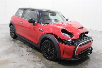Mini Cooper SE picture 2
