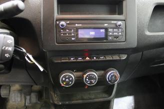 Renault Express  picture 12