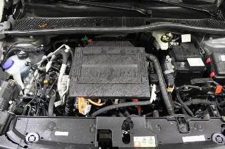 Peugeot e-208  picture 15