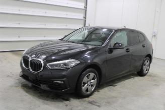 BMW 1-serie 118 picture 1