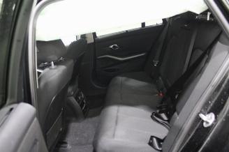 BMW 3-serie 320 picture 12
