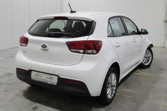 Kia Rio  picture 3