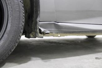 Peugeot 208  picture 8