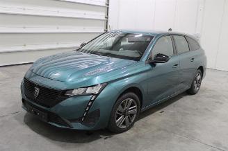 krockskadad bil auto Peugeot 308  2022/12