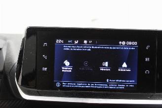 Peugeot 208  picture 14