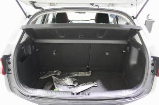 Kia Stonic  picture 21