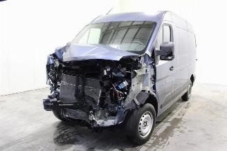 damaged passenger cars Renault Master  2025/3