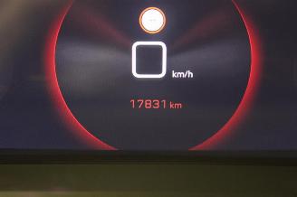 Peugeot 208  picture 12