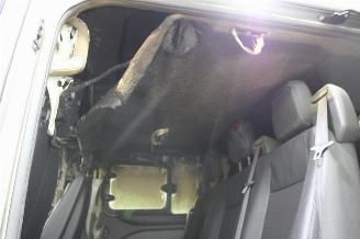 Ford Transit  picture 12