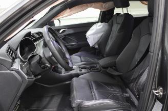 Audi Q3  picture 10