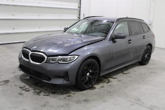 skadebil auto BMW 3-serie 318 2021/7