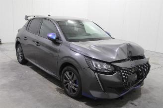 Peugeot 208  picture 2