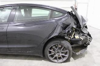 Tesla Model 3  picture 8