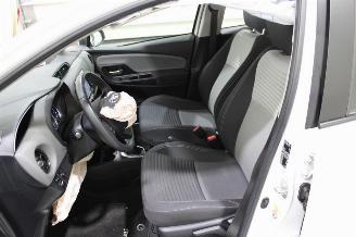 Toyota Yaris  picture 9