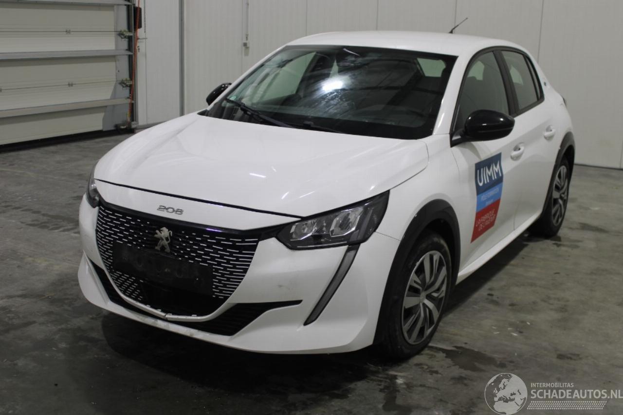 Peugeot e-208 