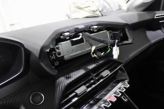 Peugeot e-208  picture 10