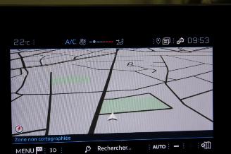 Peugeot 208  picture 13