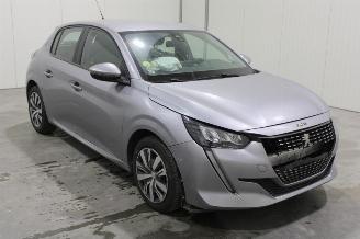 Peugeot 208  picture 2