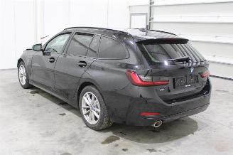 BMW 3-serie 320 picture 4