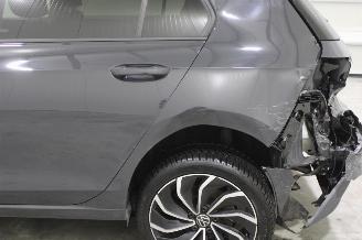 Volkswagen Golf  picture 5