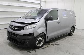 damaged passenger cars Opel Vivaro  2021/10