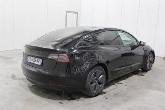 Tesla Model 3  picture 3