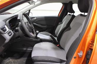 Renault Clio  picture 10