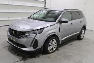 krockskadad bil auto Peugeot 5008  2021/10