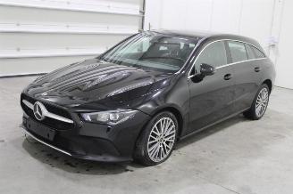 skadebil auto Mercedes Cla-klasse CLA 180 2023/4