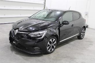 Voiture accidenté Renault Clio  2023/3