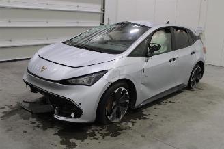 Coche siniestrado Cupra Born  2024/10