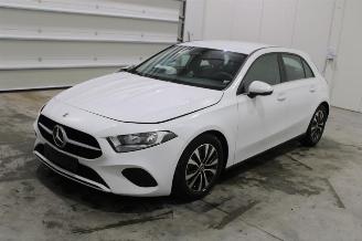 skadebil auto Mercedes A-klasse A 180 2023/4