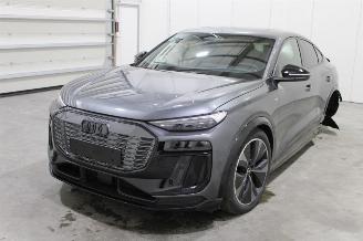 damaged passenger cars Audi Q6 e-tron 2026/1