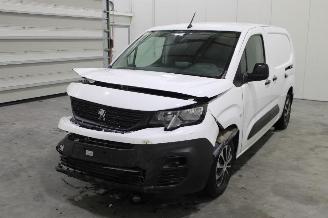 krockskadad bil auto Peugeot Partner  2021/11