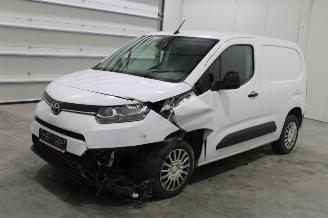 Schadeauto Toyota ProAce CITY 2023/8
