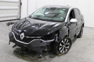 krockskadad bil auto Renault Captur  2023/10