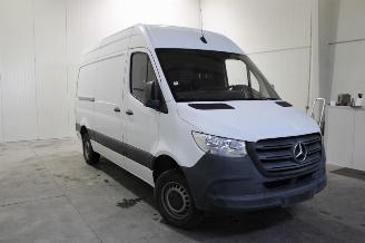 Mercedes Sprinter  picture 2