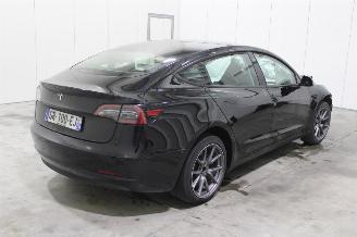 Tesla Model 3  picture 3