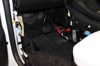 Tesla Model Y  picture 11