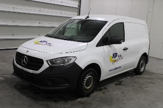 krockskadad bil auto Mercedes Citan  2025/1